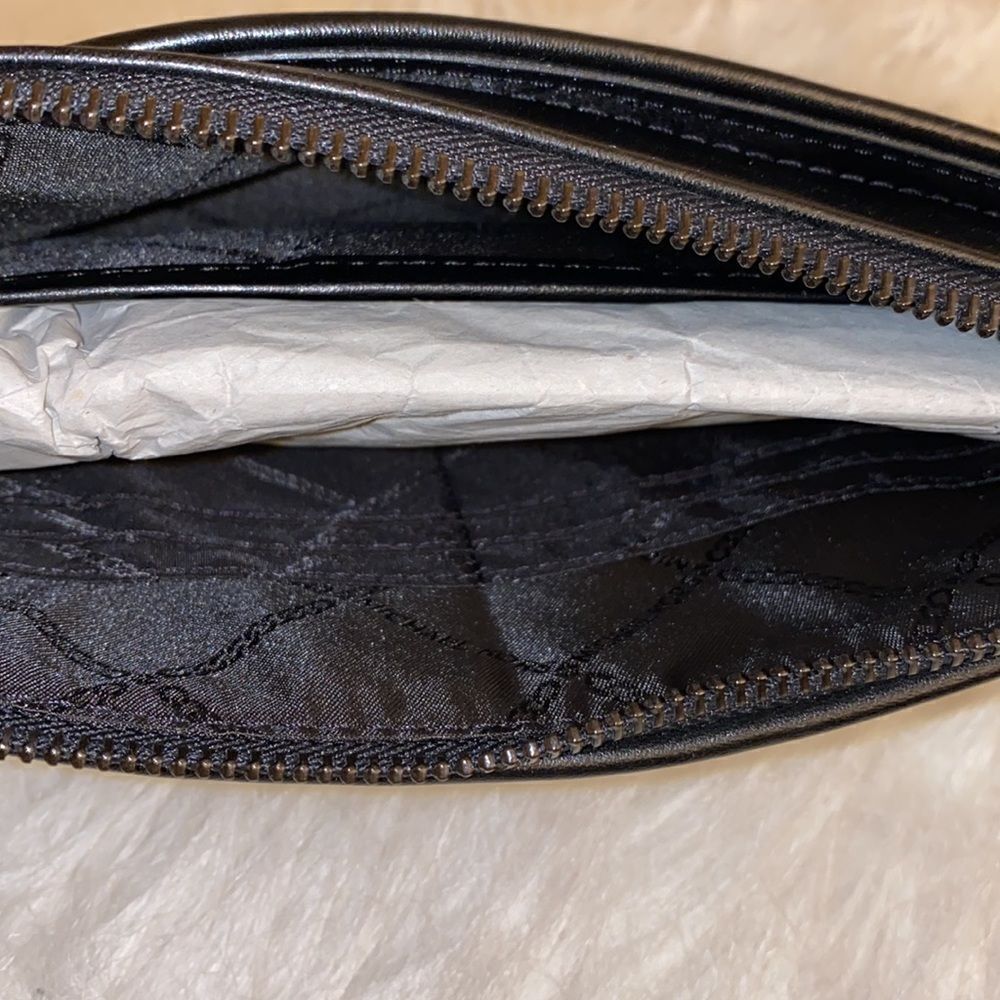 🌈NWOT Michael Kors Jet Set Zip Clutch Wristlet🌈 - Picture 7 of 8